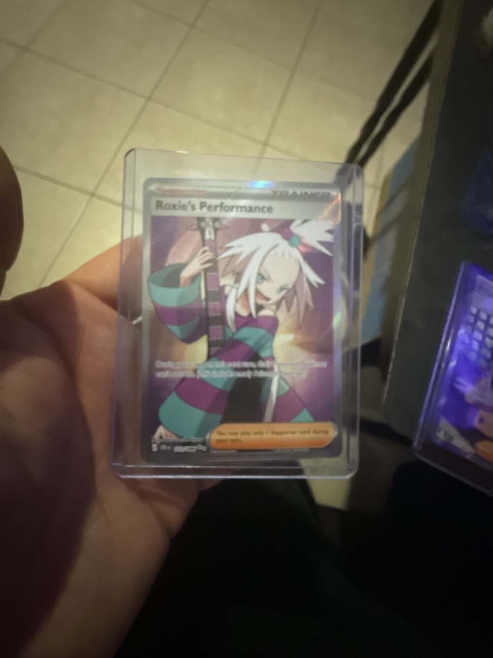 Pokémon TCG Chaos Rising Roxie's Performance Full Art Trainer Card 112/086